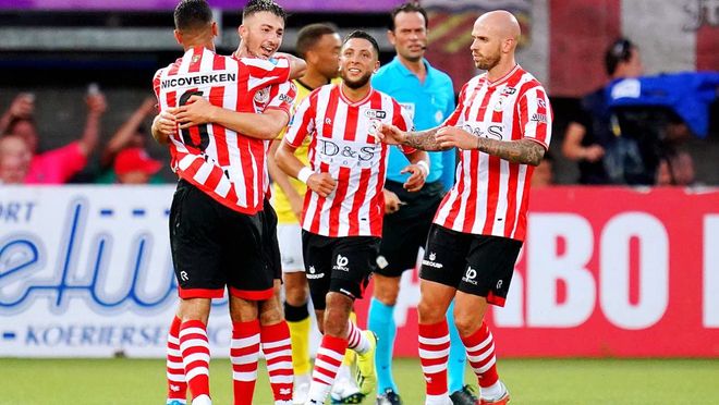 多新人在她 多新人在她